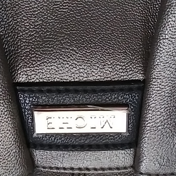 Awesome NWOT Miche Prima shell and straps. - Picture 2 of 12